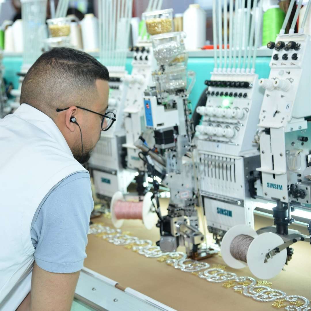 Dual Sequin With 3 Beads Plus Tufting Embroidery Machine